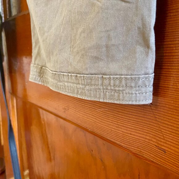 Abercrombie & Fitch Curve Love Relaxed Cargo Pant in Olive [32 Long] - Picture 7 of 7